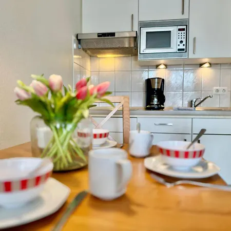 Moderne Mit Balkon In Suedostlage In *