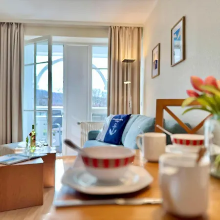 Moderne Mit Balkon In Suedostlage In Sellin (Rugen)